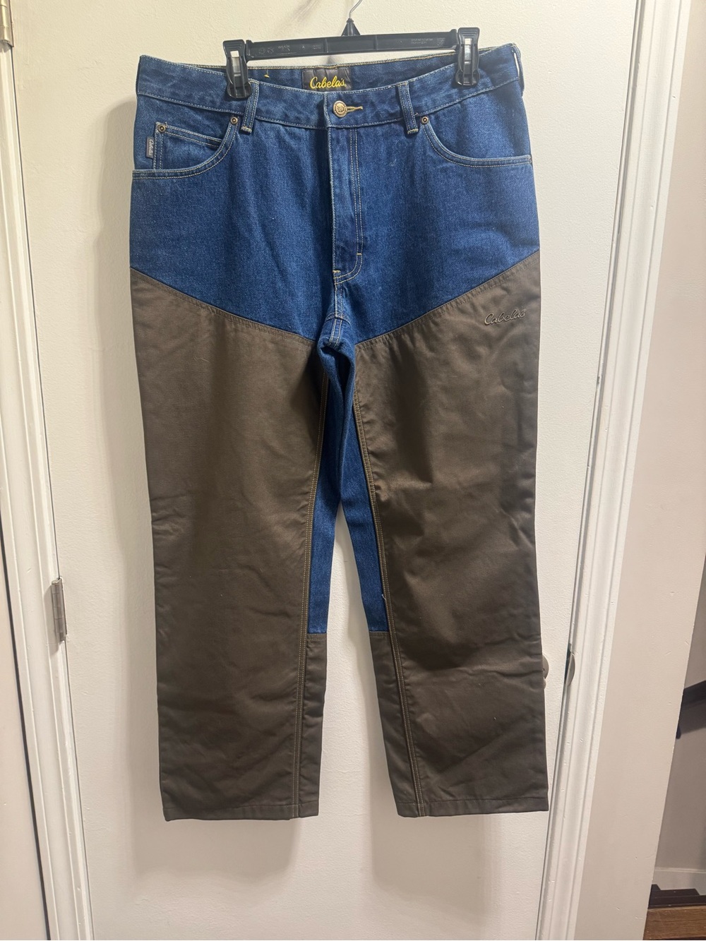 * Cabela’s Roughneck Upland Brush Jeans 
Denim Blue, Brown Hunting Work